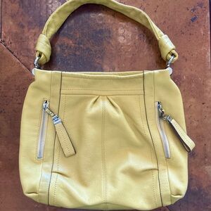 B. Makowsky Butter Yellow Leather Shoulder Bag